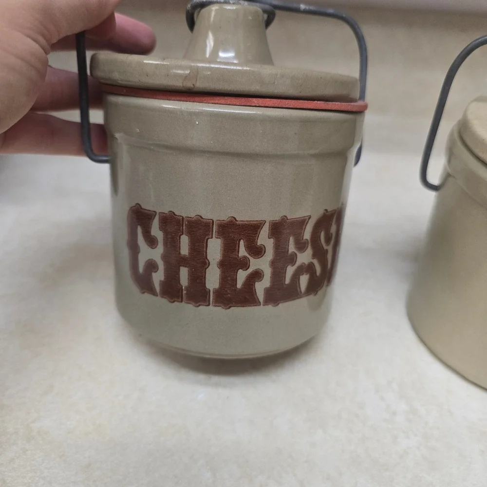 Vintage Stoneware Cheese Crocks Set of 2 Wisconsin‎ Heritage Great Seal USA Tan
